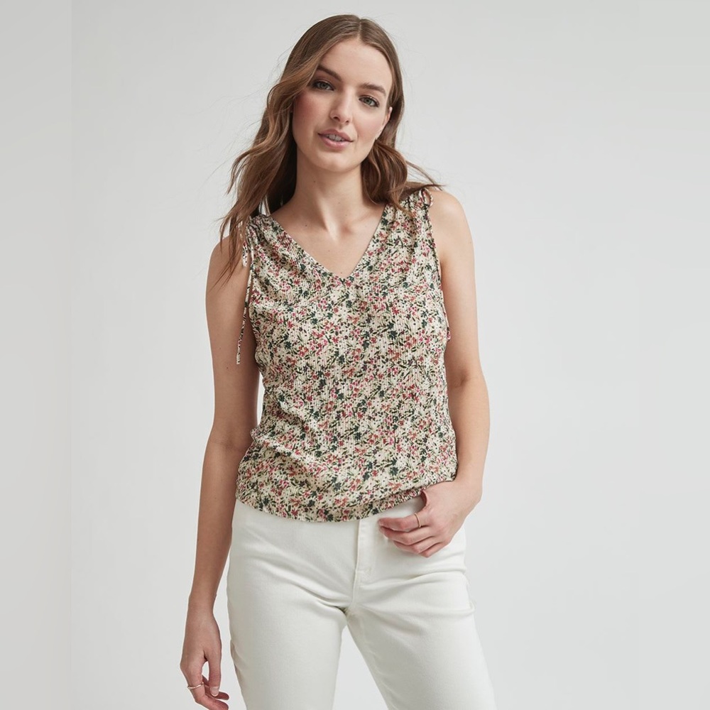NWT Size Med RW&Co VNECK Cami - Picture 1 of 10